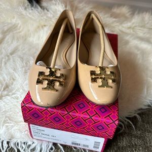 Tory Burch beige patent leather flats